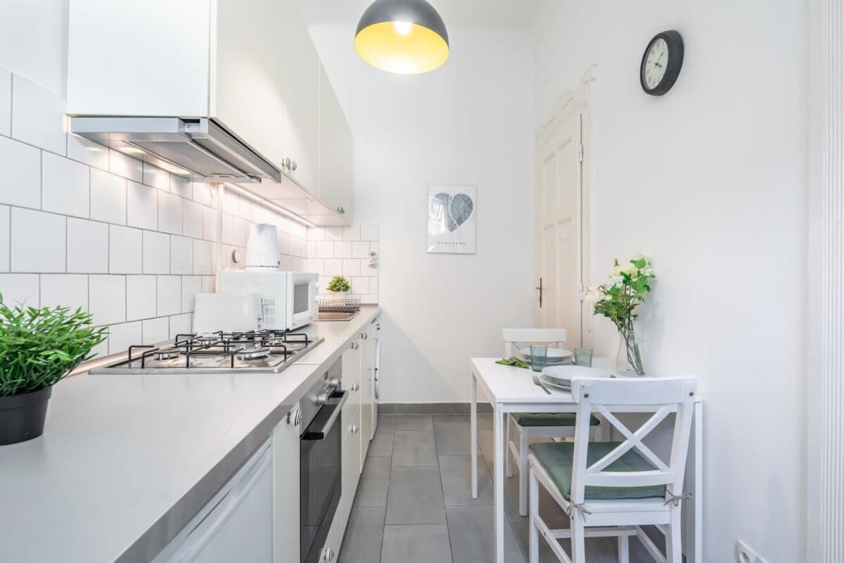 Lovely & Cozy Home With A C Budapeste Exterior foto